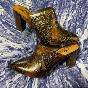 Patricia Nash Designs Ruffina Mules Heels Size 6.5M NWOB